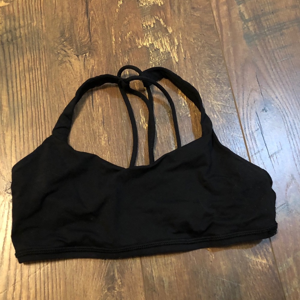 Lululemon free to be bra size 4